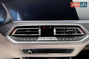 Позашляховик / Кросовер BMW X5 2019 в 