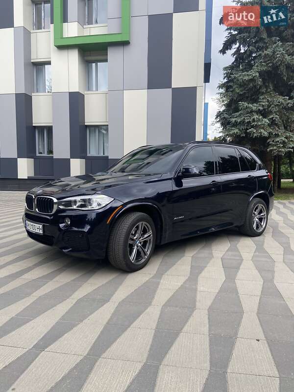 Позашляховик / Кросовер BMW X5 2014 в 