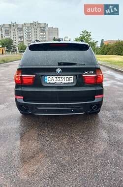 Позашляховик / Кросовер BMW X5 2010 в 