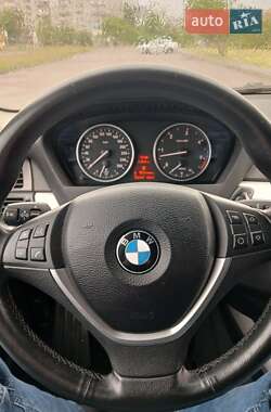 Позашляховик / Кросовер BMW X5 2010 в 