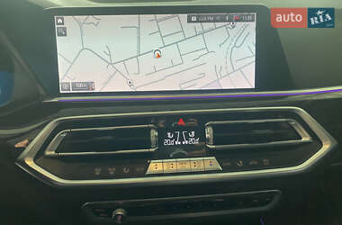 Внедорожник / Кроссовер BMW X5 2019 в 