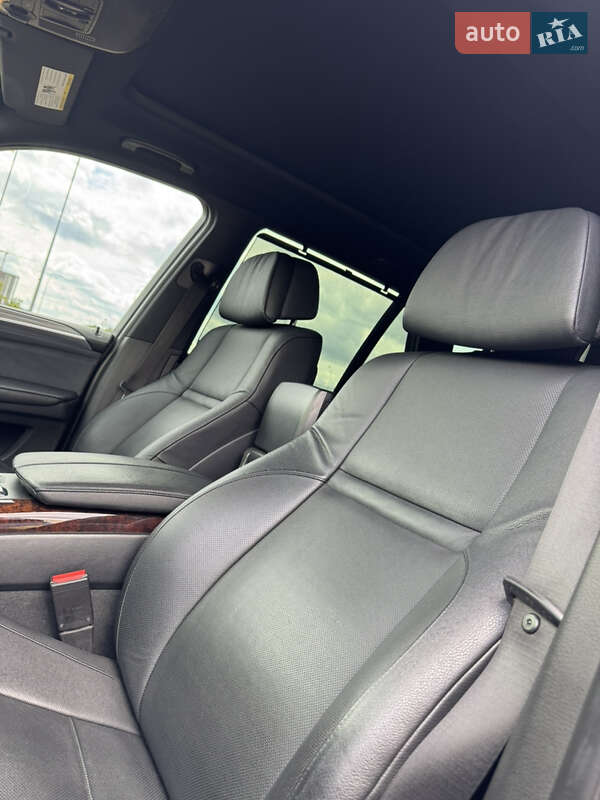 Позашляховик / Кросовер BMW X5 2011 в Києві
