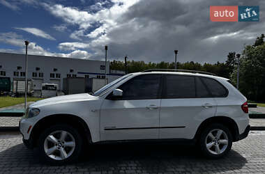 Позашляховик / Кросовер BMW X5 2010 в 
