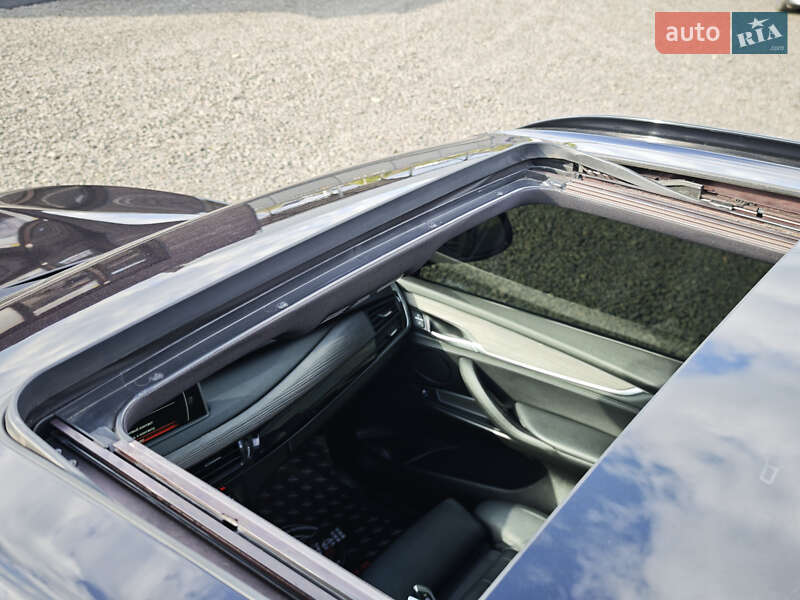 Внедорожник / Кроссовер BMW X5 2016 в Луцке