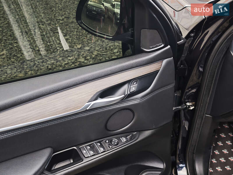 Внедорожник / Кроссовер BMW X5 2016 в Луцке