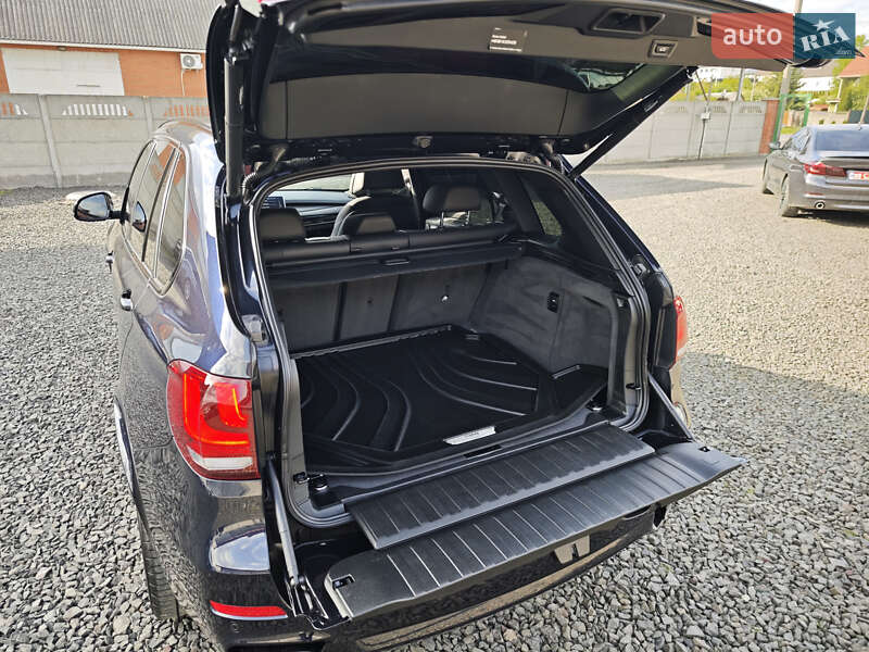 Внедорожник / Кроссовер BMW X5 2016 в Луцке