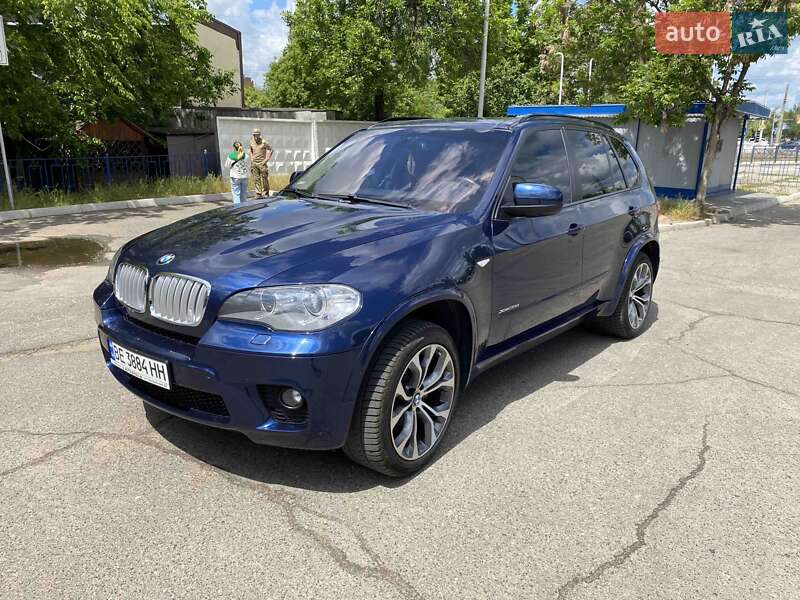 Внедорожник / Кроссовер BMW X5 2012 в 