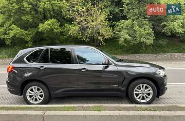 Позашляховик / Кросовер BMW X5 2016 в 