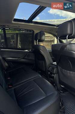 Позашляховик / Кросовер BMW X5 2010 в 