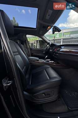 Позашляховик / Кросовер BMW X5 2010 в 