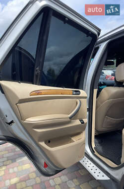 Позашляховик / Кросовер BMW X5 2004 в 