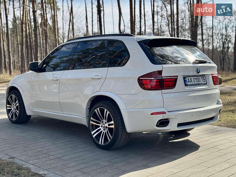 Внедорожник / Кроссовер BMW X5 2010 в Житомире