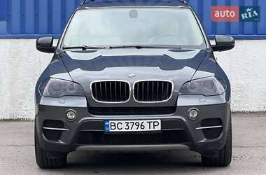 Позашляховик / Кросовер BMW X5 2010 в 