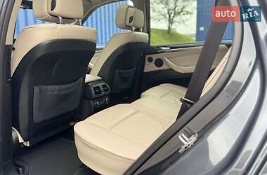 Позашляховик / Кросовер BMW X5 2010 в 