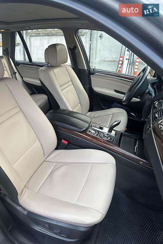 Внедорожник / Кроссовер BMW X5 2011 в Виннице