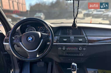 Внедорожник / Кроссовер BMW X5 2011 в 
