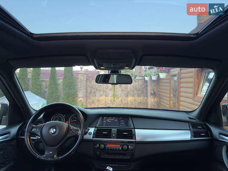 Внедорожник / Кроссовер BMW X5 2010 в Вараше