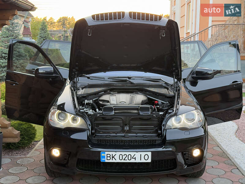 Внедорожник / Кроссовер BMW X5 2010 в Вараше