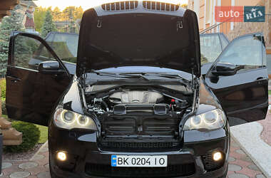 Внедорожник / Кроссовер BMW X5 2010 в 
