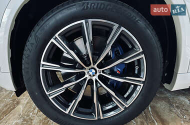 Позашляховик / Кросовер BMW X5 2023 в 