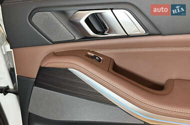Позашляховик / Кросовер BMW X5 2023 в 