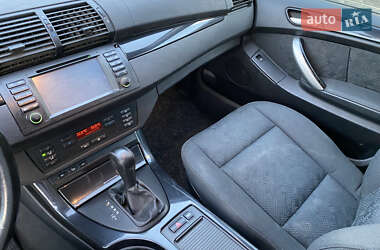 Внедорожник / Кроссовер BMW X5 2001 в 