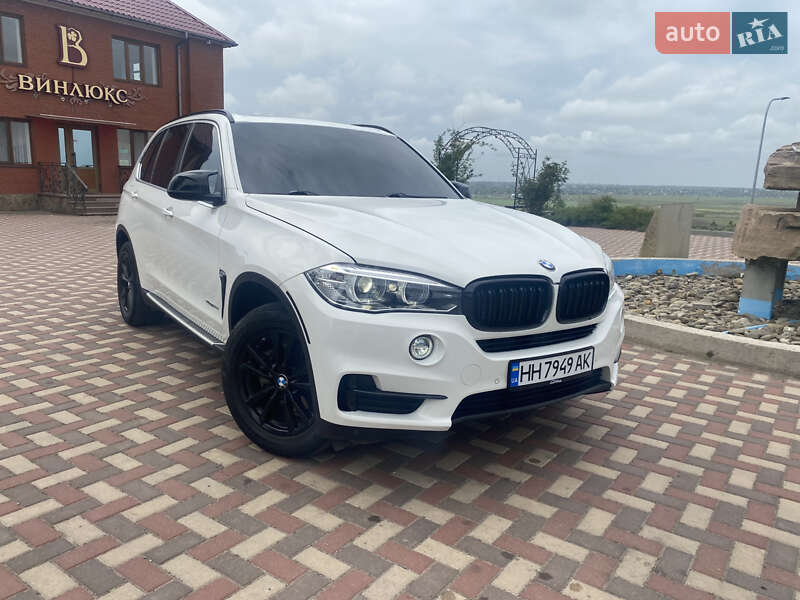 Внедорожник / Кроссовер BMW X5 2014 в 