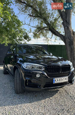 Внедорожник / Кроссовер BMW X5 2015 в 