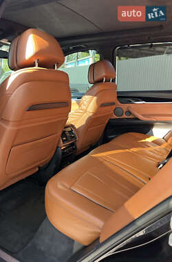 Внедорожник / Кроссовер BMW X5 2015 в 