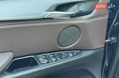 Внедорожник / Кроссовер BMW X5 2015 в 