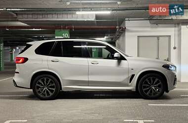 Внедорожник / Кроссовер BMW X5 2022 в 