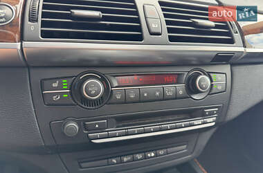 Внедорожник / Кроссовер BMW X5 2012 в 