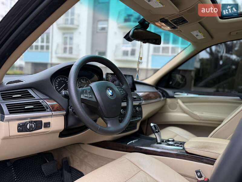Внедорожник / Кроссовер BMW X5 2009 в Ивано-Франковске