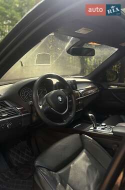 Позашляховик / Кросовер BMW X5 2008 в 