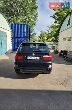 Позашляховик / Кросовер BMW X5 2011 в 