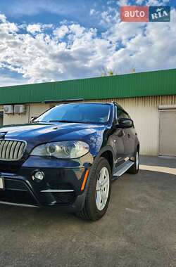 Позашляховик / Кросовер BMW X5 2011 в 