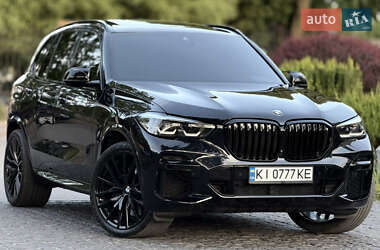Позашляховик / Кросовер BMW X5 2021 в 