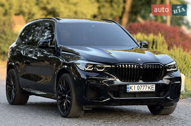 Позашляховик / Кросовер BMW X5 2021 в 