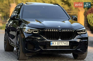 Позашляховик / Кросовер BMW X5 2021 в 
