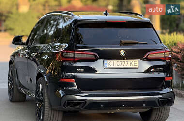 Позашляховик / Кросовер BMW X5 2021 в 