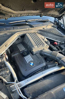 Внедорожник / Кроссовер BMW X5 2010 в 