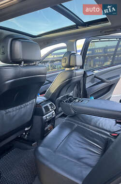 Внедорожник / Кроссовер BMW X5 2010 в 