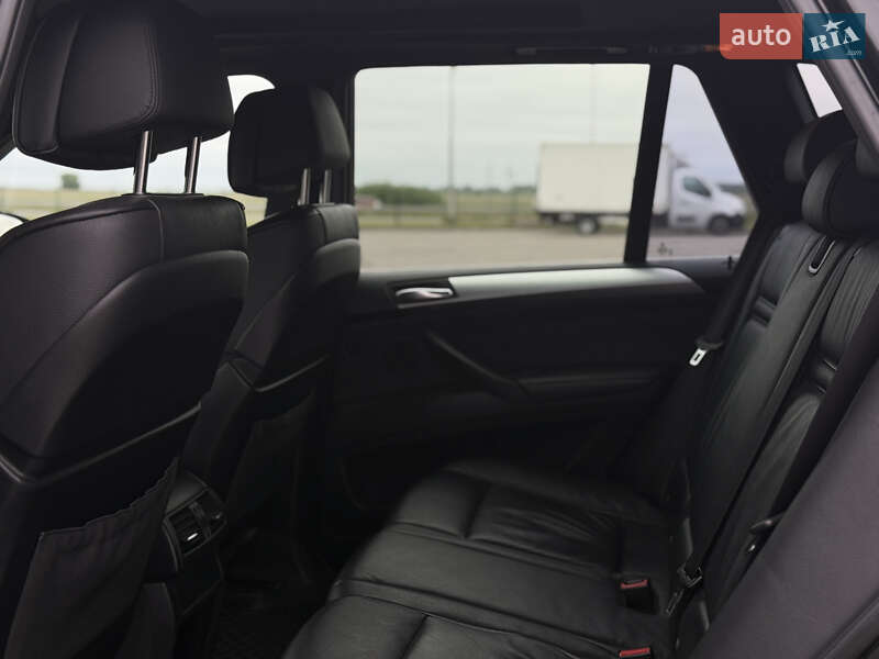 Внедорожник / Кроссовер BMW X5 2011 в Радивилове