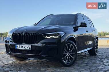Позашляховик / Кросовер BMW X5 2022 в 