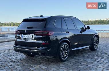 Позашляховик / Кросовер BMW X5 2022 в 