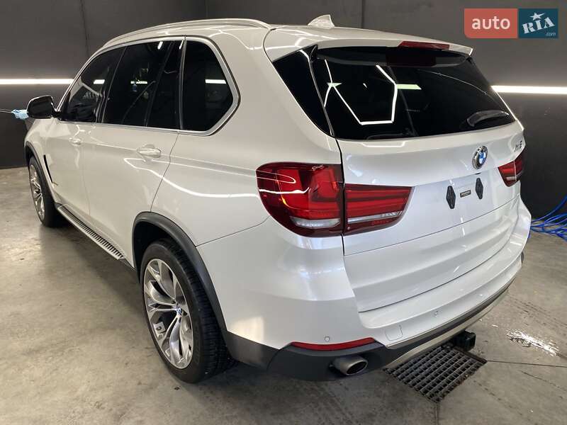 Позашляховик / Кросовер BMW X5 2016 в Броварах