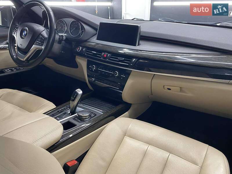 Позашляховик / Кросовер BMW X5 2016 в Броварах