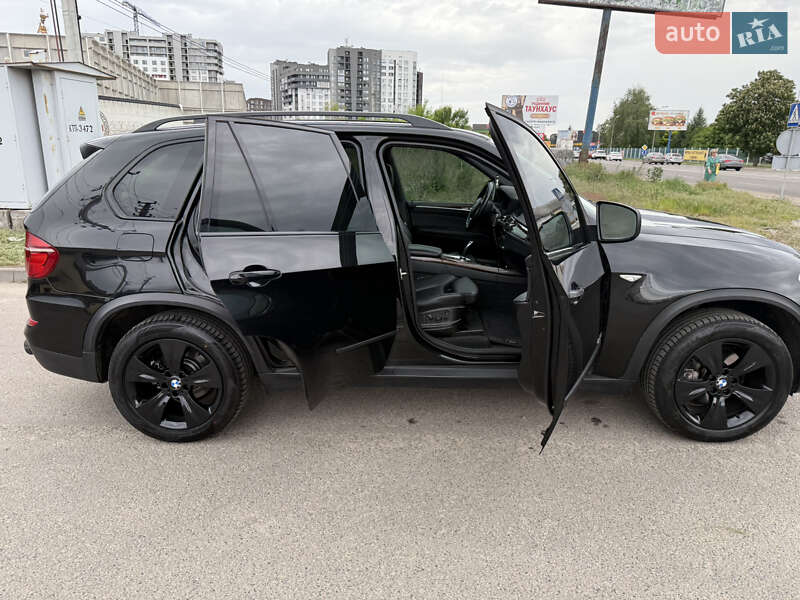 Внедорожник / Кроссовер BMW X5 2011 в Киеве