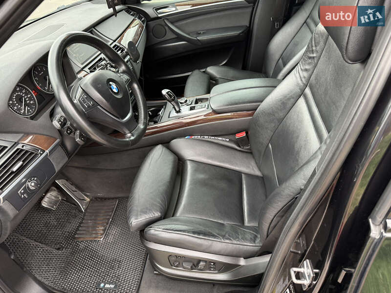 Внедорожник / Кроссовер BMW X5 2011 в Киеве