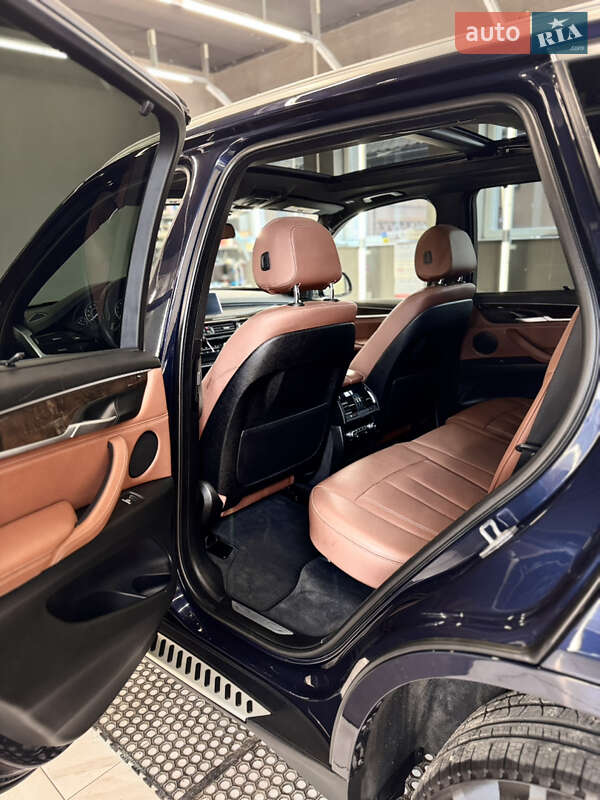 Внедорожник / Кроссовер BMW X5 2018 в Калуше